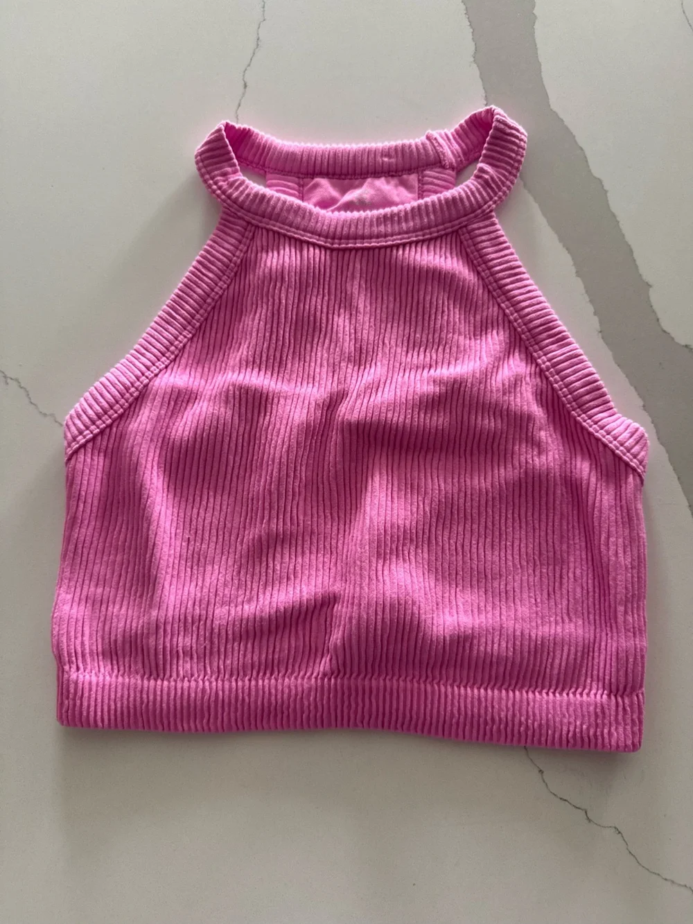 Aerie Vibrant Pink Crop Top 💗 Size Medium (BUILT IN BRA)